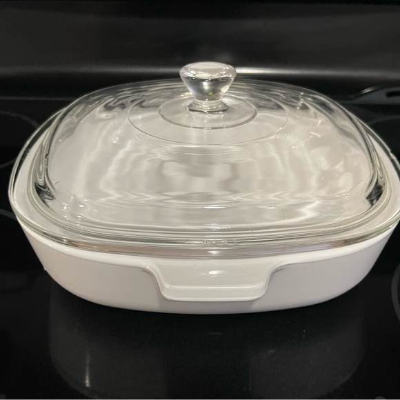 Corning Ware Blue Cornflower P-9-B 9 Inch Casserole Dish With Lid - Picture 4 of 15